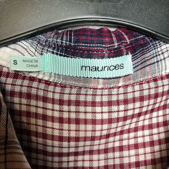 Maurices Long Sleeve Button Down Plaid Shirt Size Small - Picture 5 of 8